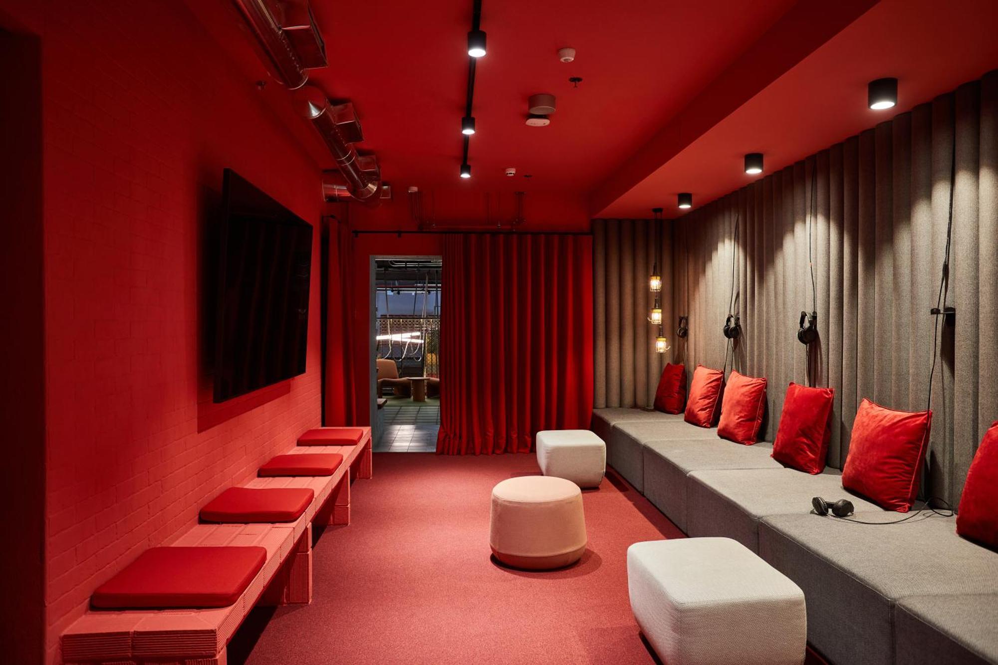 The Social Hub Hotel
